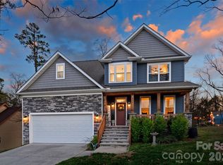 306 Breezewood Dr, Charlotte, NC 28262