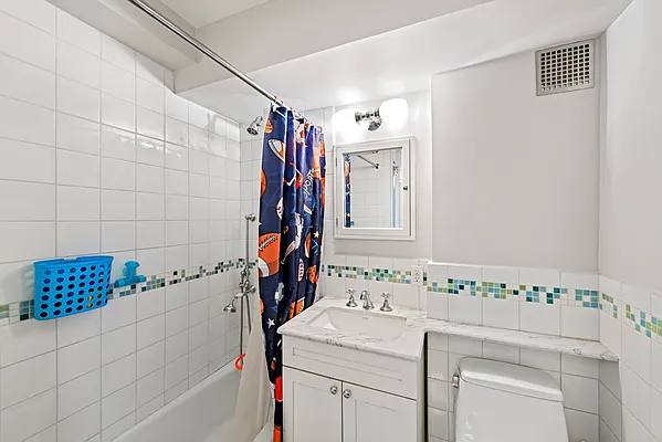 Sold by Douglas Elliman | media 19