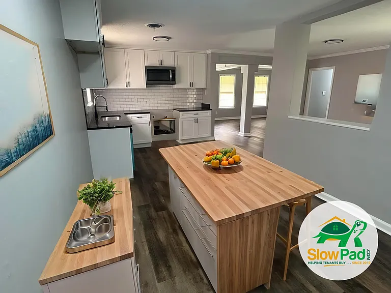 3056 Castleman St — Photo 3