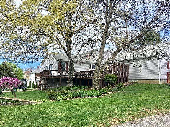 3rd image of 298 Knox Ave