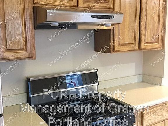 5th image of 6320 NE Simpson St