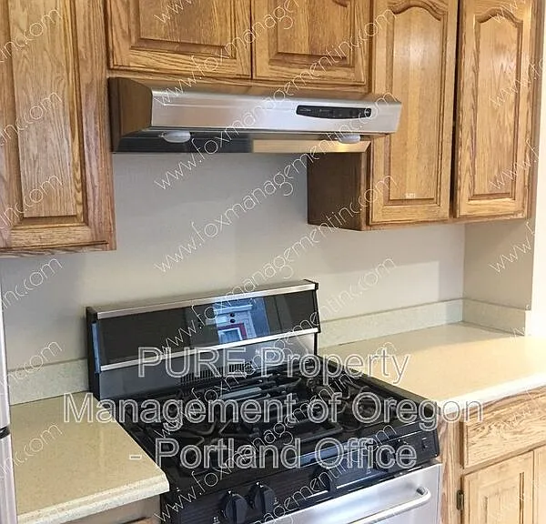 6320 NE Simpson St — Photo 5