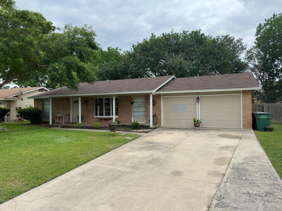 1st image of 4143 Willow Green Dr