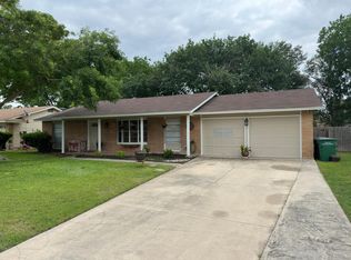 4143 Willow Green Dr, San Antonio, TX 78217