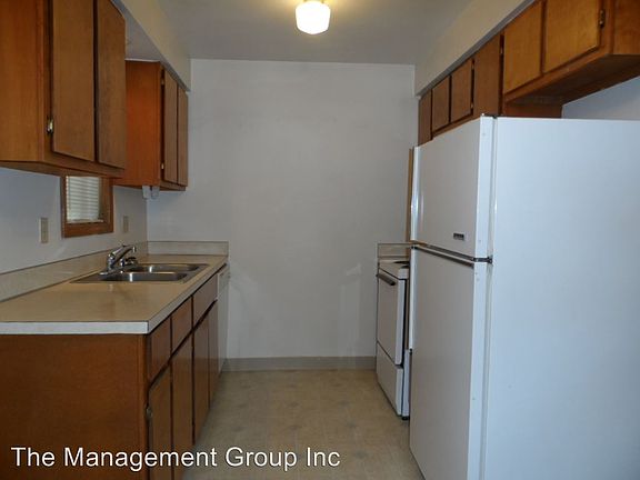3rd image of 700 NE 108th Ave