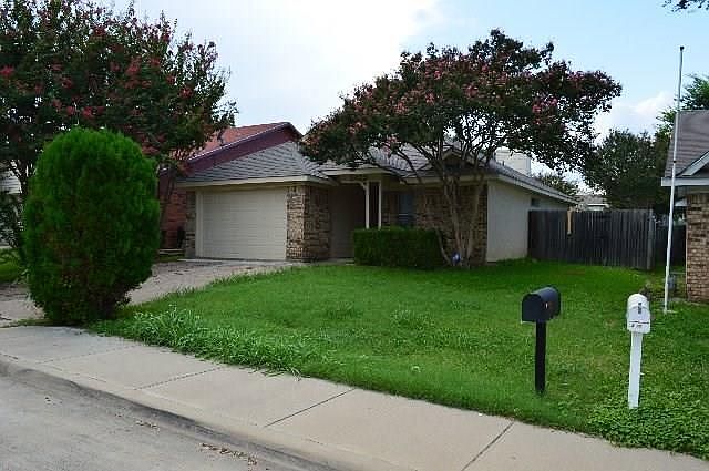 1st image of 2423 Beverly Hills Ln