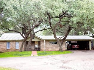 258 Pearsall Rd, Uvalde, TX 78801