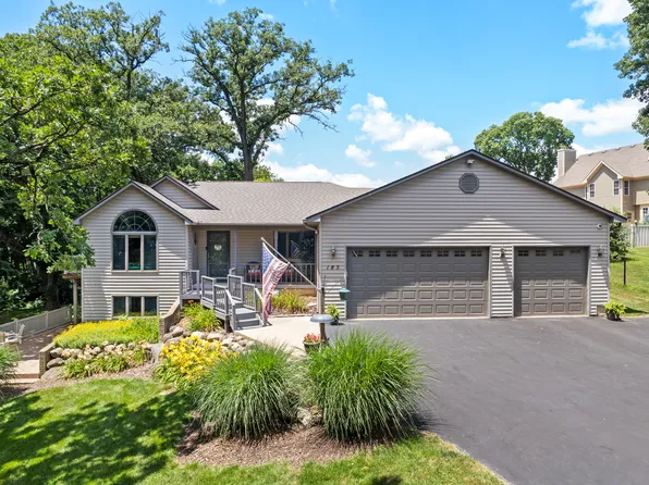 185 Holiday Dr, Somonauk, IL 60552