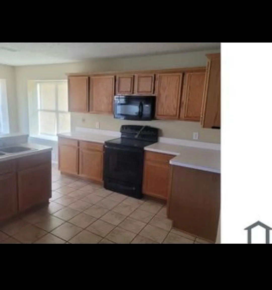 8345 Tallahassee Ln — Photo 2