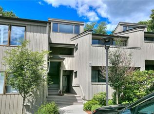 70 Whitney Gln UNIT 70, Westport, CT 06880