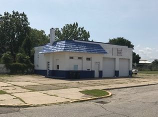 902 W 11th St, Michigan City, IN