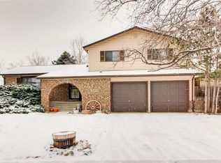8222 Saulsbury Cir, Arvada, CO 80003