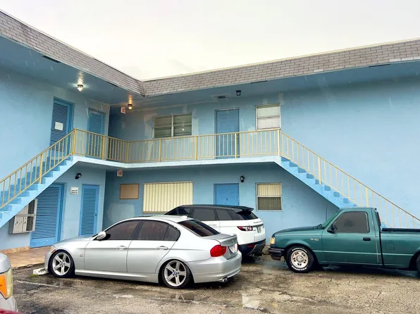 1021 NW 45th Street #4, Deerfield Beach, FL 33064