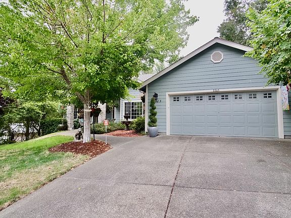 3rd image of 2203 Haviland Dr