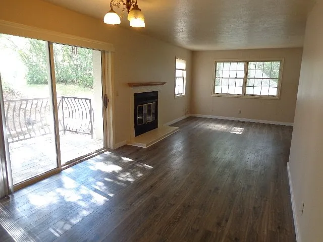 954 Schneitter Cir #H-5 — Photo 17