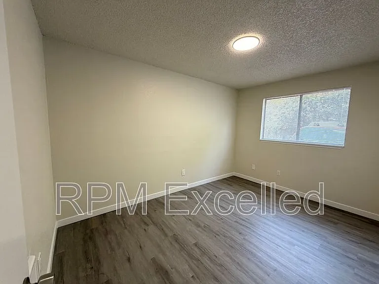 16006 34th Ave S #1 — Photo 11