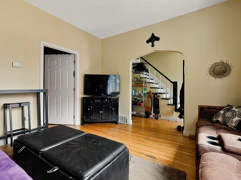 481 Besserer St #1 — Photo 31