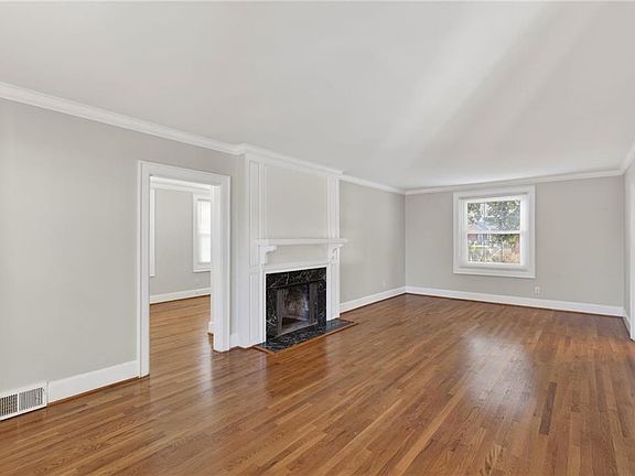 5th image of 412 West Rd