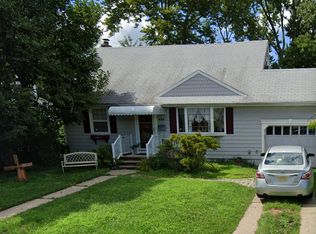 422 Princeton Rd, Linden, NJ 07036