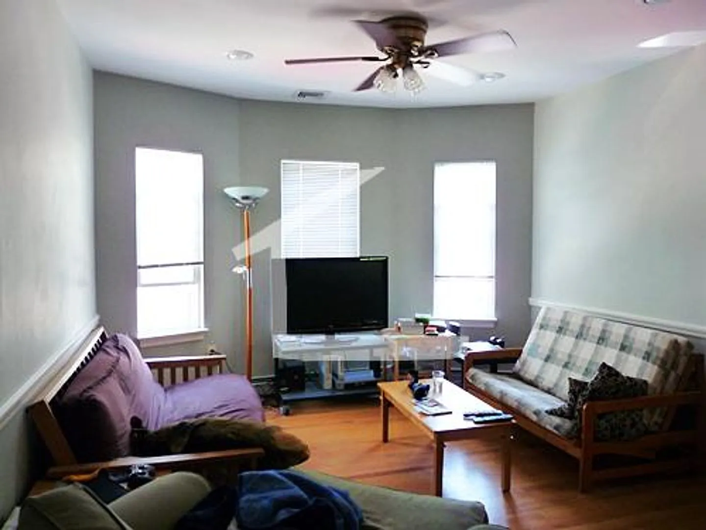 Hot Allston Listing Sept 1st Move In!! — Photo 2