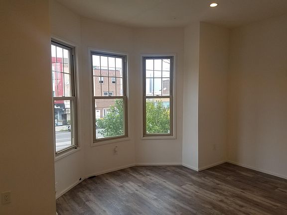 5th image of 602 E Girard Ave #2