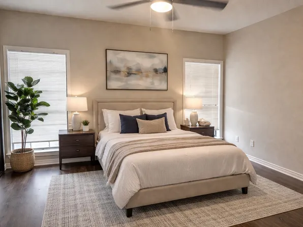 5620 Live Oak St APT 306, Dallas, TX 75206