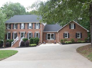 114 Camelot Dr, Gaffney, SC 29341