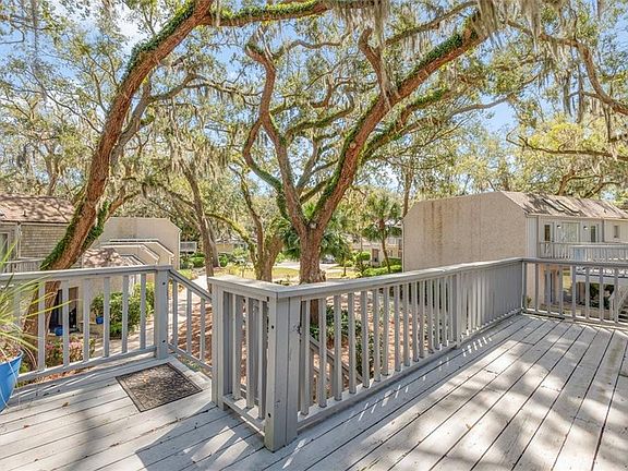 3rd image of 658 N Golf Villas