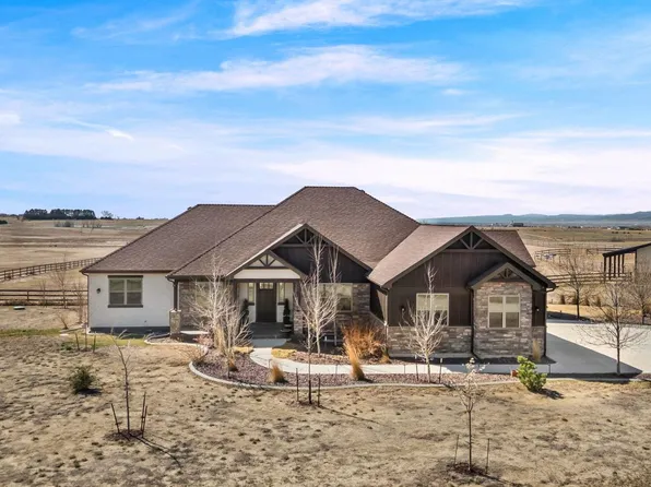 5821 Dakota Ct, Wellington, CO 80549