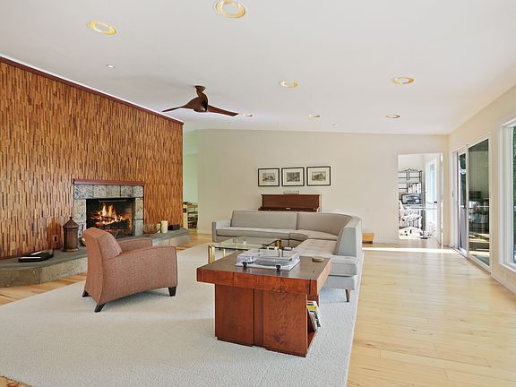 Another view of airy, spacious living room