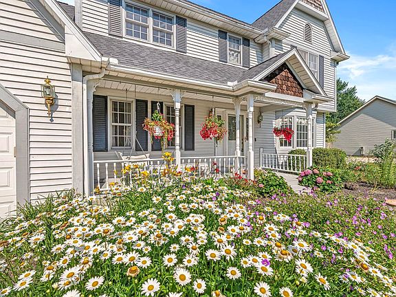 5th image of 59965 Valley View Trl