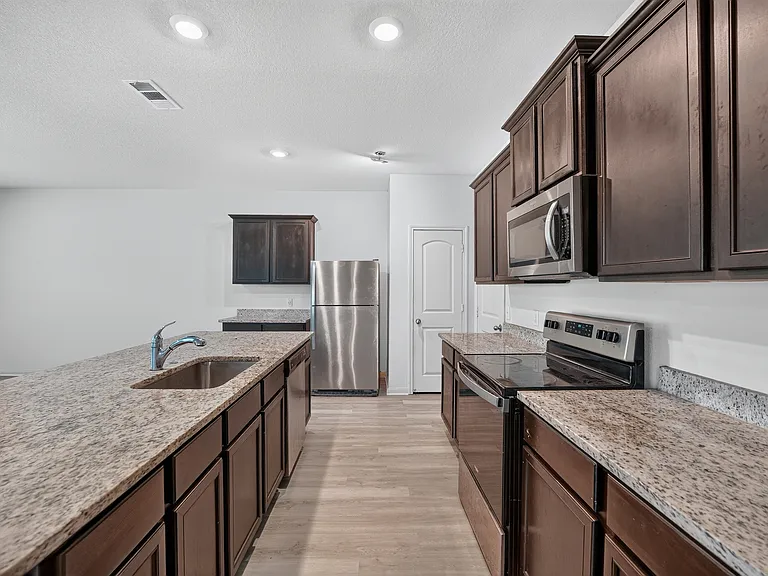 169 Allington Cir — Photo 10