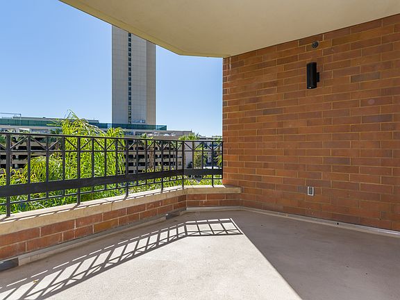 4th image of 500 W Harbor Dr Unit 410