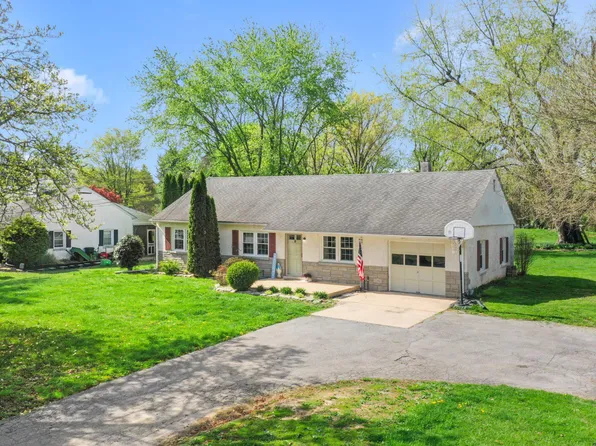 1416 Horseshoe Pike, Glenmoore, PA 19343