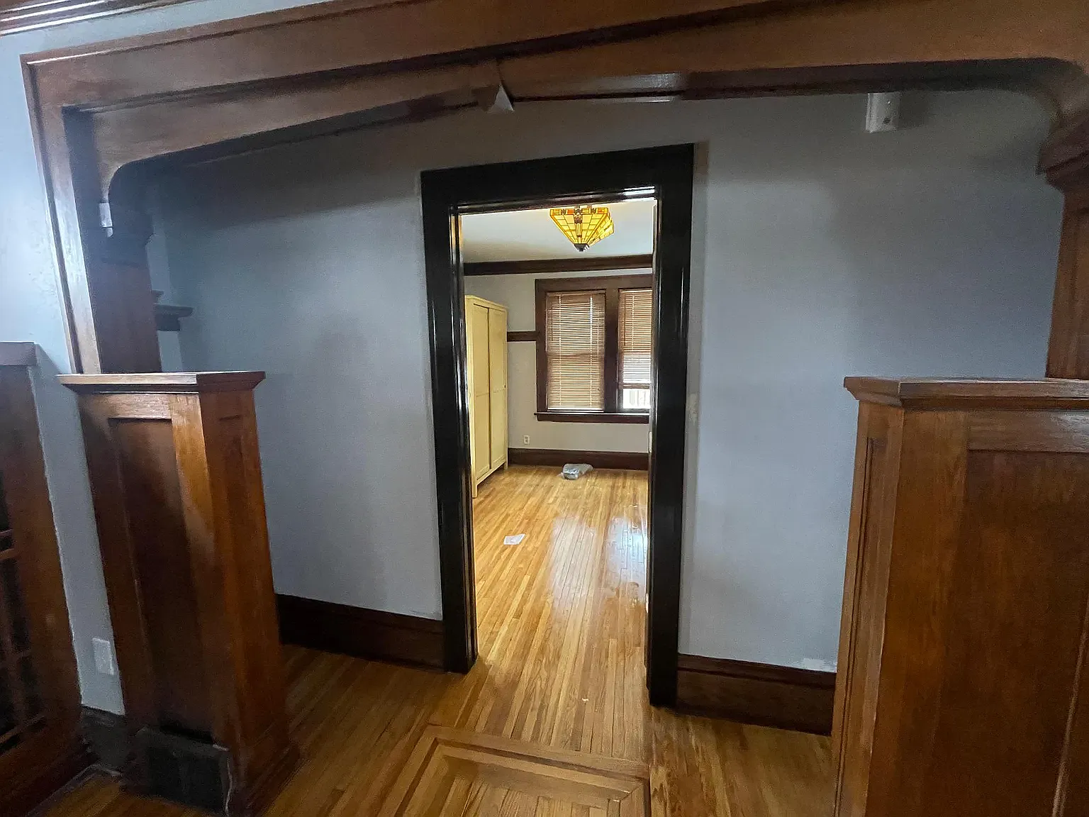 3 bed, 2613 sqft, $2,400 — Photo 2
