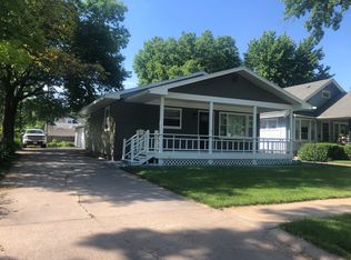 1218 W Division St, Grand Island, NE 68801