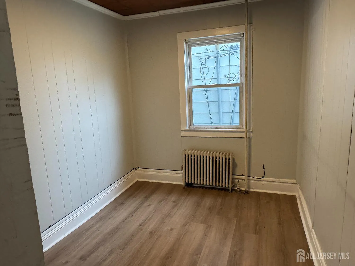 2 bed, 1.0 bath, $1,900 — Photo 3