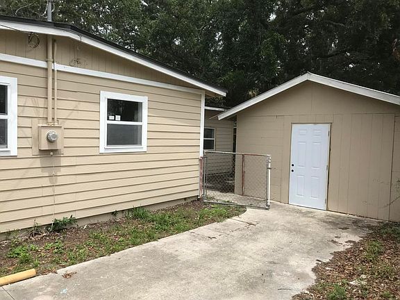 2nd image of 350 Cottonwood Ln