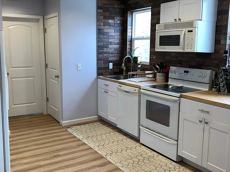 131 Platner St #131A — Photo 10
