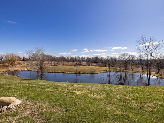 5th image of 4765 Seneca Point Rd