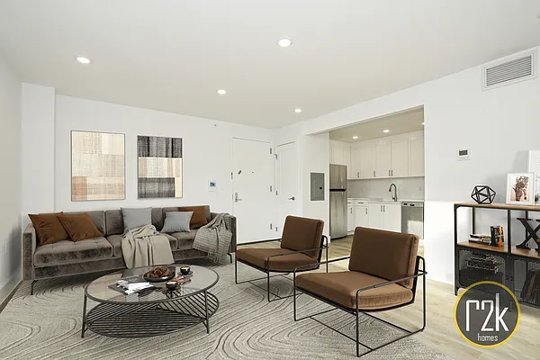 Rented by Realty 2000 Corp | media 1