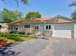 171 Pine Tree Row, Lake Zurich, IL 60047