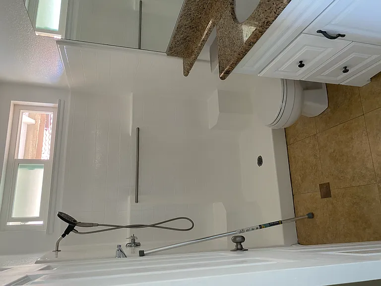 Electra Ct — Photo 14