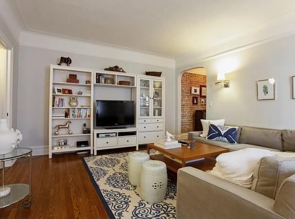 4th image of 1 Franklin Ave APT 4E