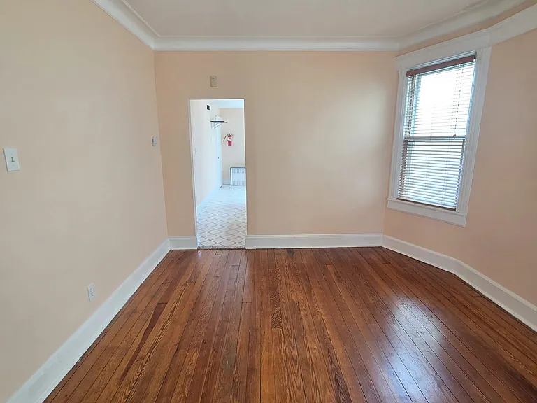 364 Woodlawn Ave #2 — Photo 4