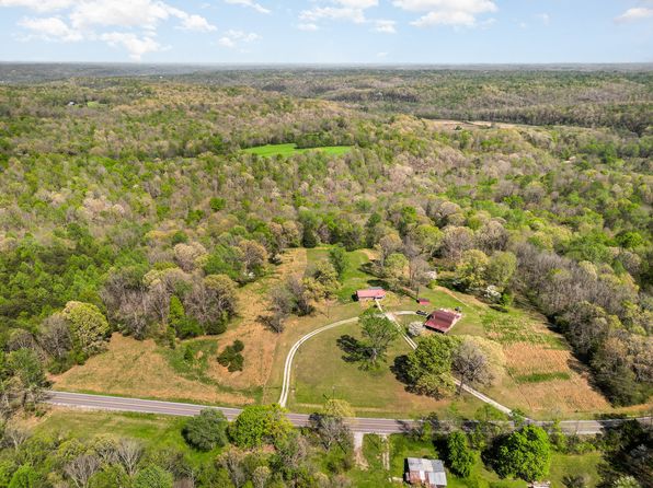 3636 Bowker Rd, Charlotte, TN 37036