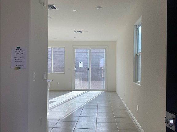 2nd image of 9943 Locking Biner Ave