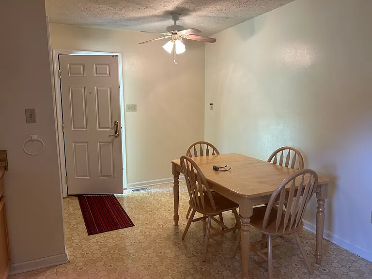 446 Lightwood Rd — Photo 16