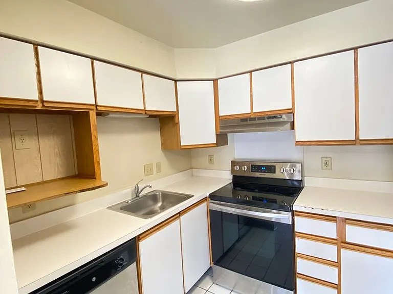 39-51 Chittenden Ave — Photo 22