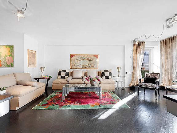 3rd image of 205 E 63rd St APT 11B